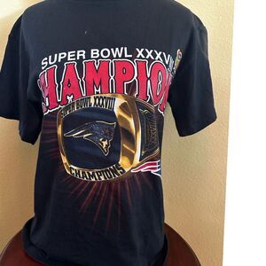 Vintage Super Bowl New England Patriots 2004‎ Tee!